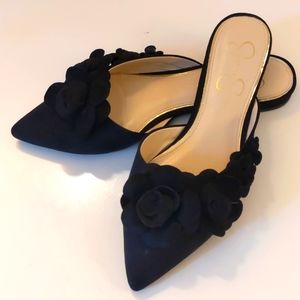 Jessica Simpson Black Flat Slip on Sandals Petals Size 9.5M